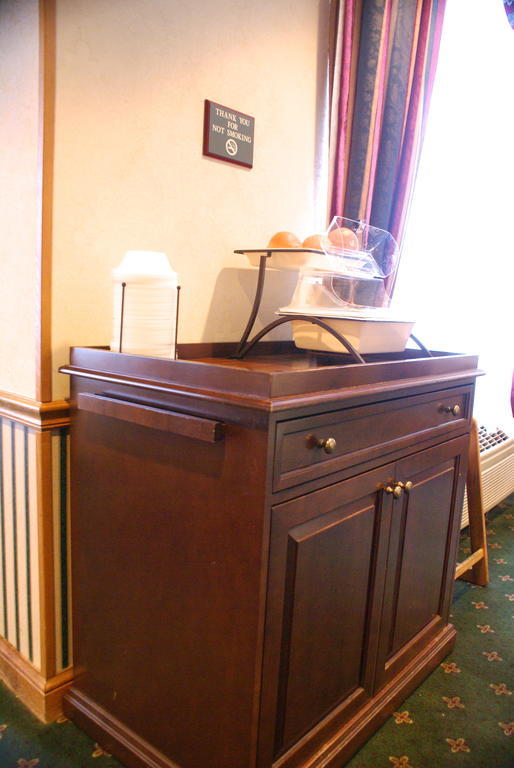 Lexington Inn & Suites Columbus-Polaris ภายนอก รูปภาพ